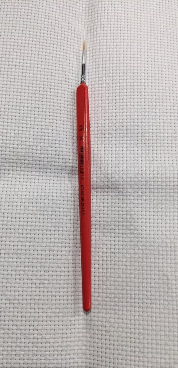 5/0 Golden Taklon Detail Brush