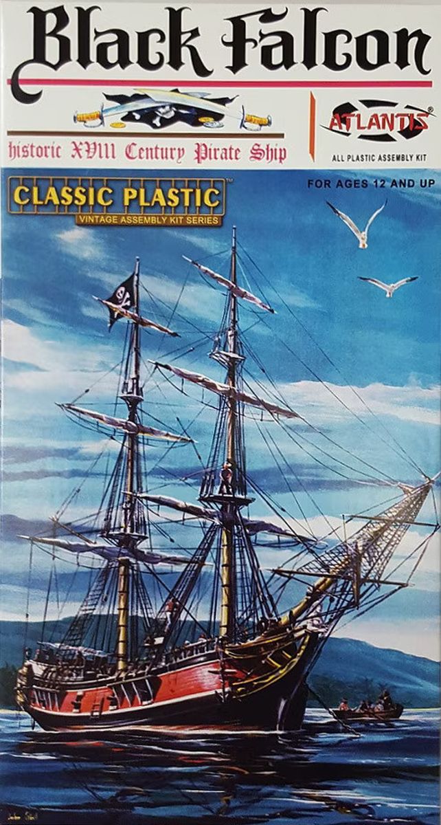 Black Falcon Pirate Ship Classic Plastic 1/100 scale