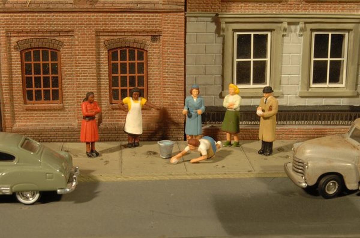 N Sidewalk People/6pcs
