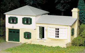 O Plasticville Split Level House