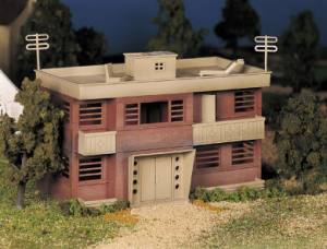 O Plasticville Apartment Building