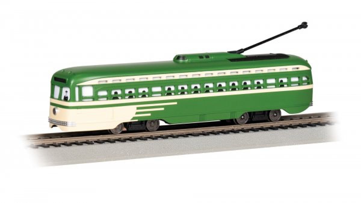 HO PCC Streetcar Unlttrd/grn&cream