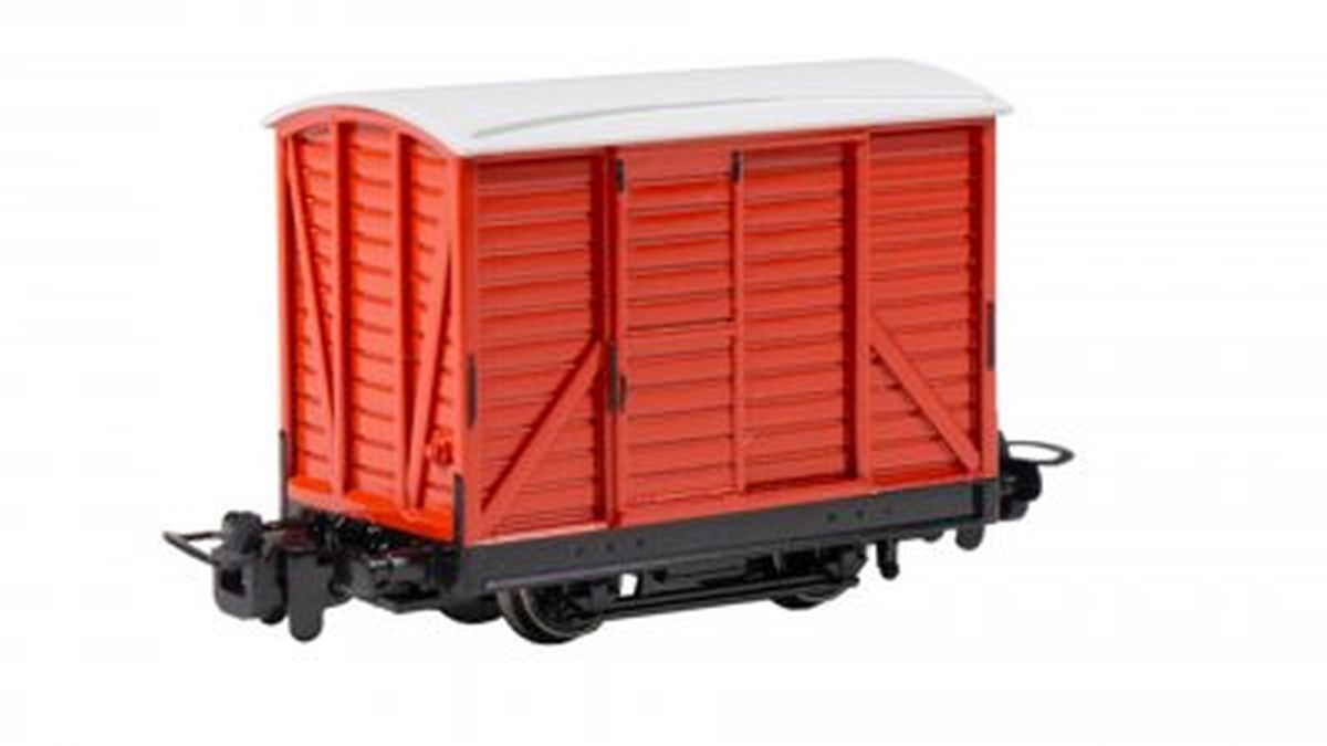 HO TTT Narrow Gauge Red Box Van (Runs on N Track)