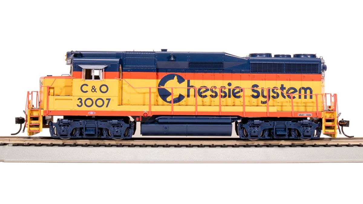 HO P4 GP30 Diesel Chessie C&O #3007/DC/DCC Sound