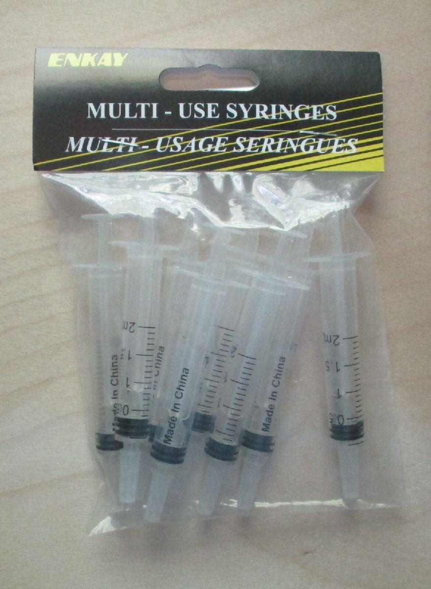 8 pc Small Syringe   2Mil  Pb