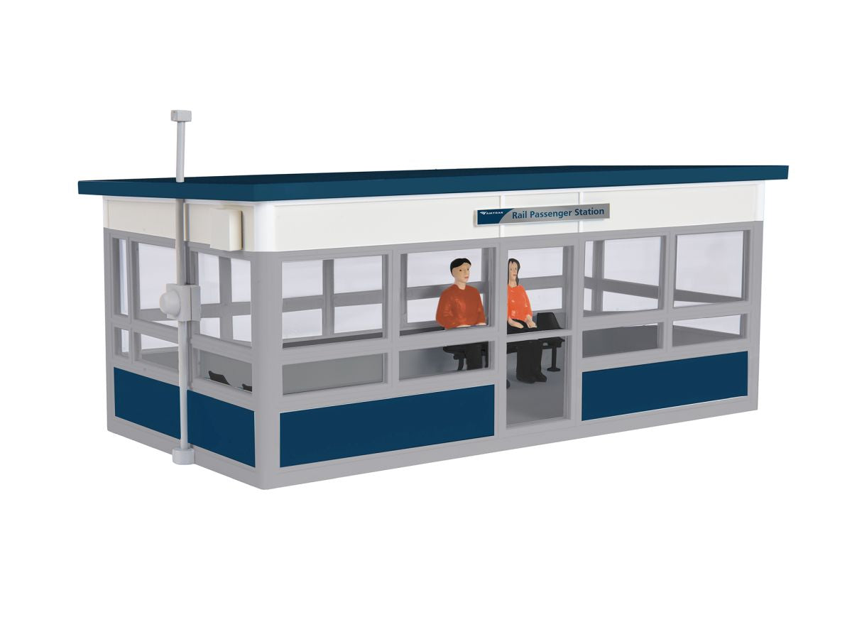 O RTR Amtrak Passenger Shelter