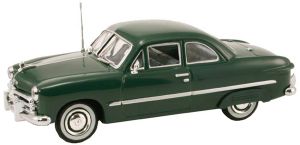 O 1949 Ford 2D Coupe/Hawthorne Green