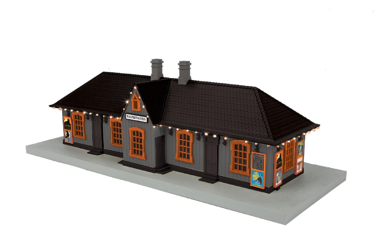 O Transylvania Country Passenger Station w/LED Lights