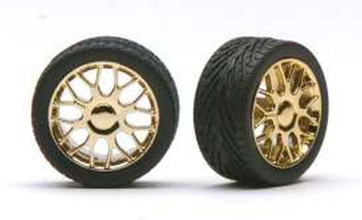 BEEMERS  RIMS W/TIRES GOLD