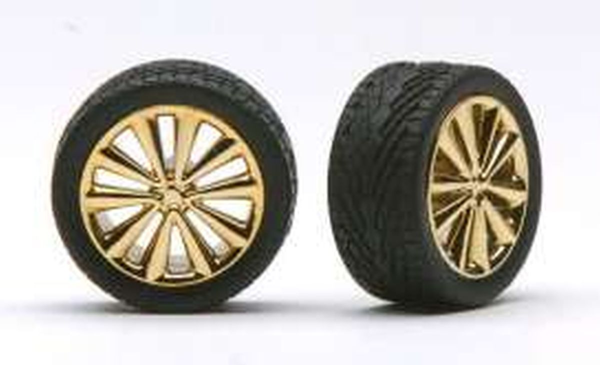 BELLA'S  RIMS W/TIRES GOLD