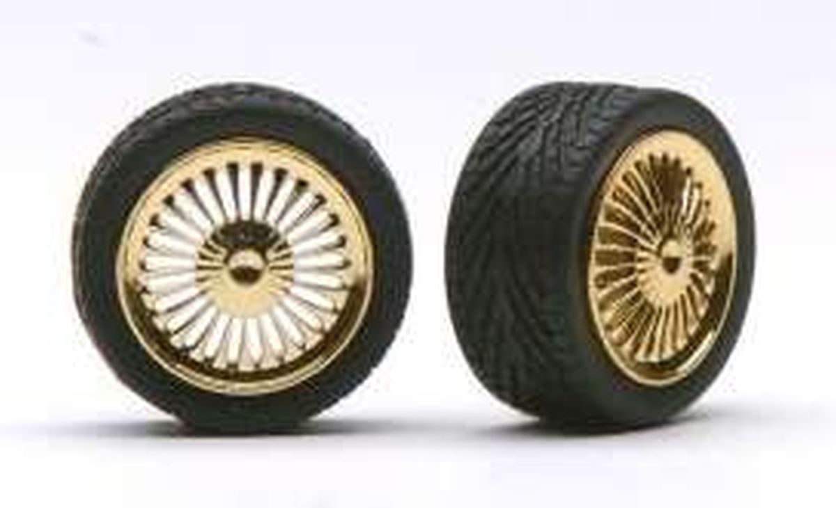 APOLLO'S  RIMS W/TIRES GOLD