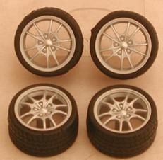 M5'S  RIMS W/TIRES SILVER