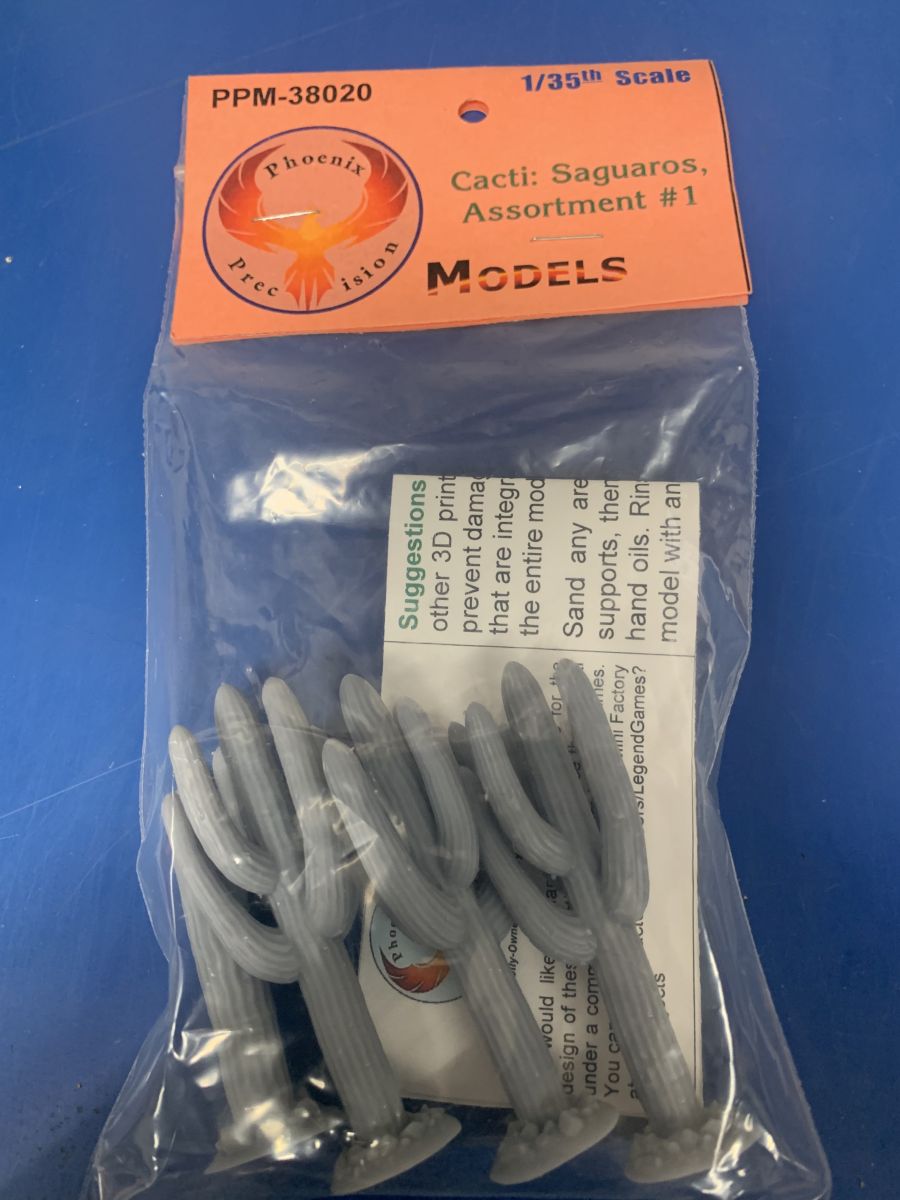 1/35 Saquaro Cacti Assortment #1-Small (4)