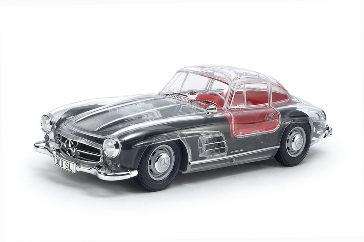 Full-View Mercedes-Benz 300 SL