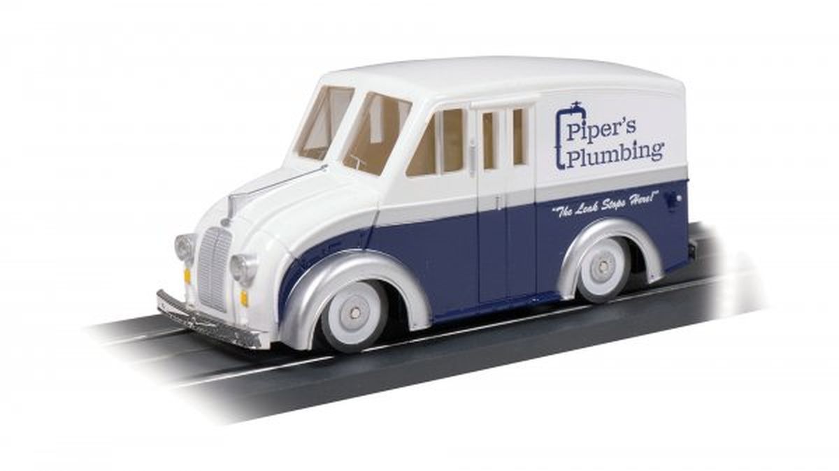 O EZ Street Delivery Van Piper's Plumbing