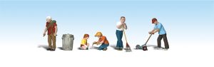 HO Lawn Workers