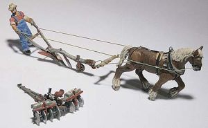 HO Plow  Disc  Horse & Man