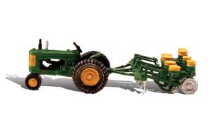 HO Tractor & Planter
