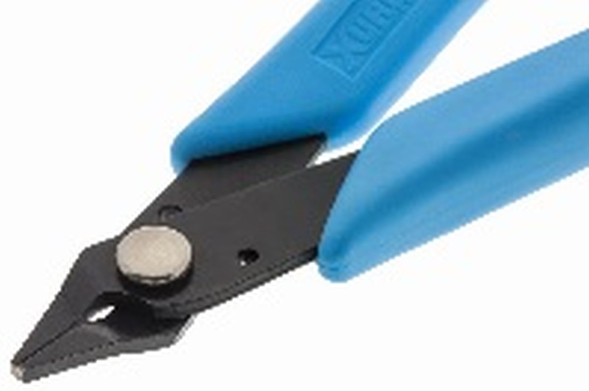 Short Nose Pliers